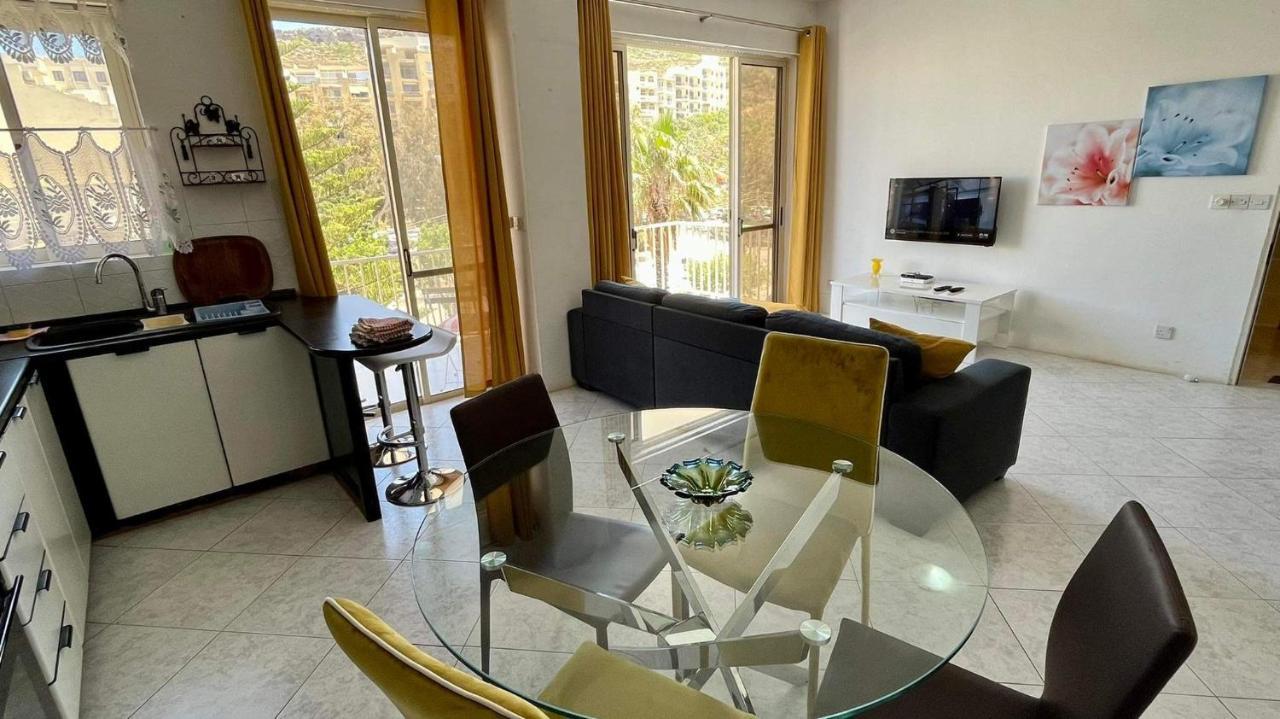 Sea View And Valley View Flat In Marsalforn Apartment Ngoại thất bức ảnh